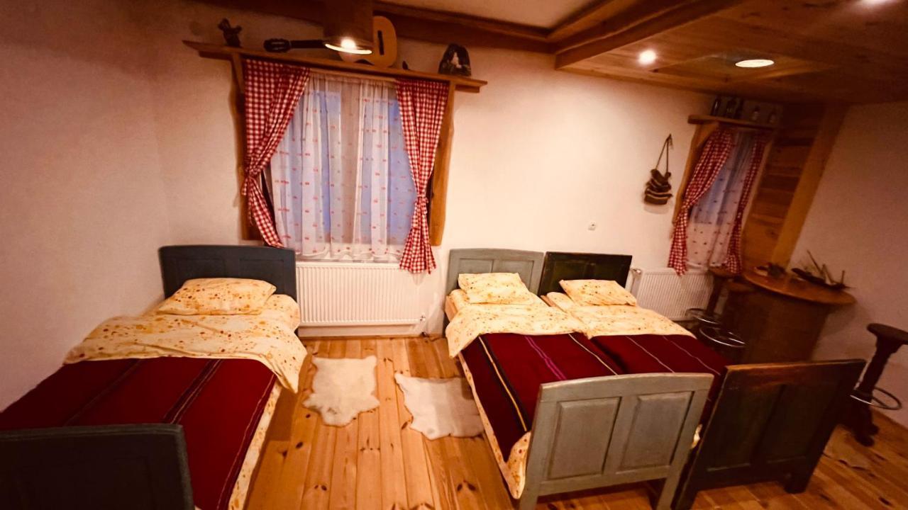 Tara Place - Camp Rabrenovic โมจโคแวก ภายนอก รูปภาพ