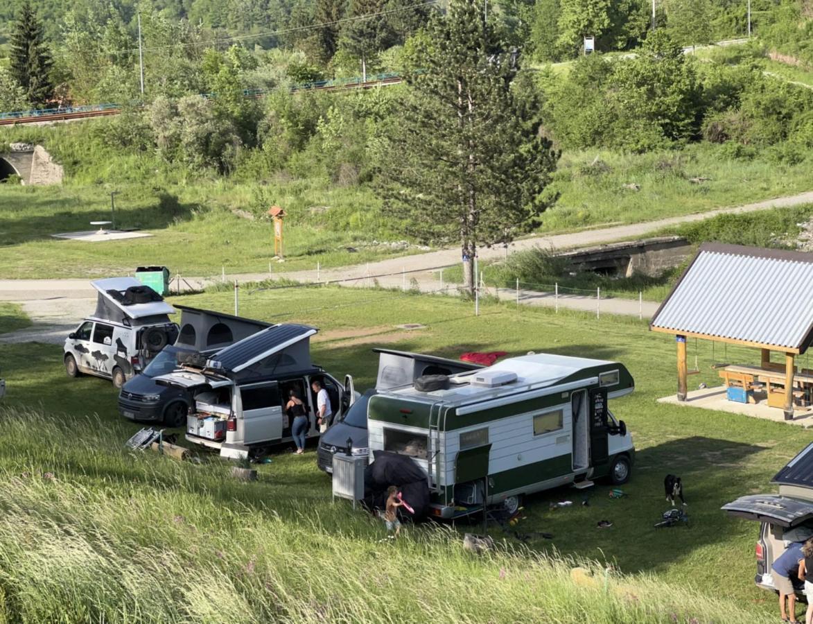 Tara Place - Camp Rabrenovic โมจโคแวก ภายนอก รูปภาพ
